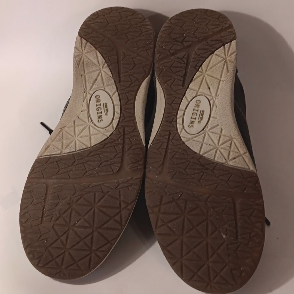 Earth Origins Etta Sneakers - Picture 7 of 10
